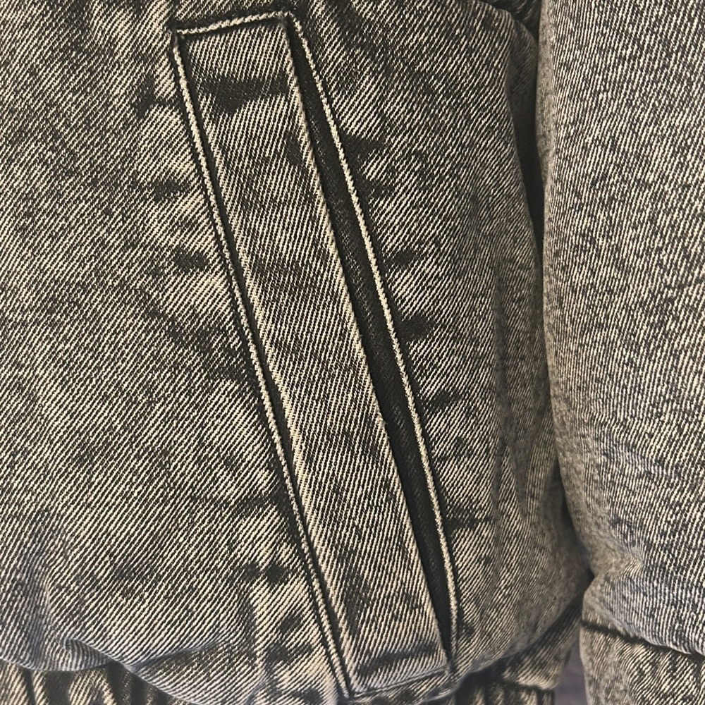 Woman’s Garage Puffer Jacket - Picture 3 of 10